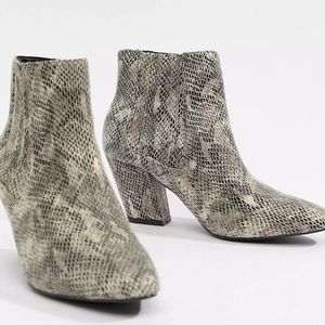 ASOS DESIGN Reminisce chelsea ankle boots in snake print